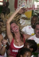 Gisele Bundchen longsleeve t-shirt #1282127