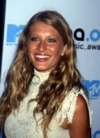 Gisele Bundchen Sweatshirt #1301656