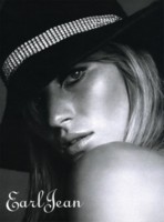 Gisele Bundchen Longsleeve T-shirt #1301760