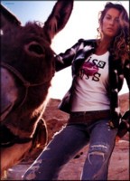 Gisele Bundchen Longsleeve T-shirt #1301783