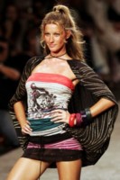 Gisele Bundchen magic mug #G121786