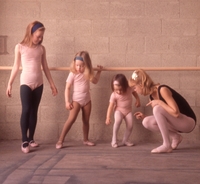 Goldie Hawn Sweatshirt #3826617