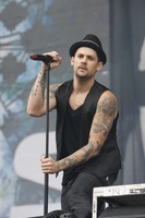 Good Charlotte longsleeve t-shirt #2525933