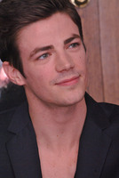 Grant Gustin Longsleeve T-shirt #2882989