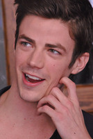 Grant Gustin mug #G1125088