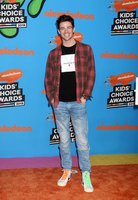 Grant Gustin t-shirt #3208592