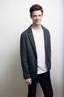 Grant Gustin t-shirt #3681000