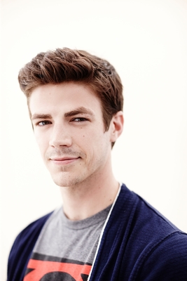 Grant Gustin Mouse Pad 3681013