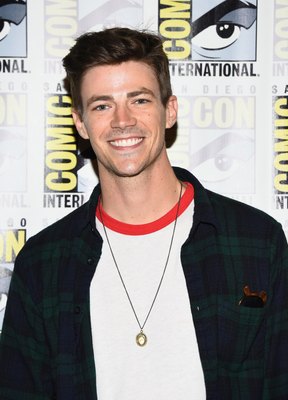 Grant Gustin Mouse Pad 3736833
