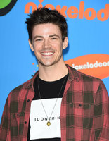Grant Gustin t-shirt #3775558