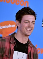 Grant Gustin mug #G2392830