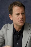 Greg Kinnear Sweatshirt #2305625