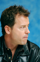 Greg Kinnear longsleeve t-shirt #2391686