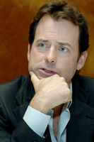 Greg Kinnear t-shirt #2400643