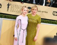 Greta Gerwig Longsleeve T-shirt #3018577