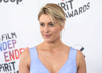 Greta Gerwig Longsleeve T-shirt #3126236