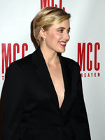 Greta Gerwig Longsleeve T-shirt #3241462