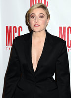 Greta Gerwig Longsleeve T-shirt #3241470