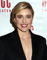 Greta Gerwig Longsleeve T-shirt #3241471