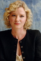Gretchen Mol magic mug #G718051