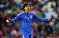 Guillermo Ochoa Sweatshirt #2387164