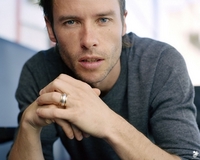 Guy Pearce Sweatshirt #1993252