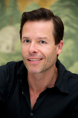 Guy Pearce posters