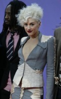 Gwen Stefani Longsleeve T-shirt #1313563