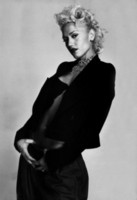 Gwen Stefani Longsleeve T-shirt #1332976