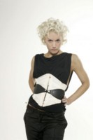 Gwen Stefani Longsleeve T-shirt #1343491