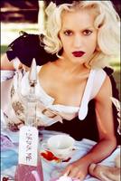 Gwen Stefani Longsleeve T-shirt #2067041