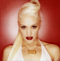 Gwen Stefani Longsleeve T-shirt #2067053