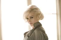 Gwen Stefani Longsleeve T-shirt #2116951