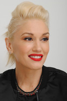 Gwen Stefani Longsleeve T-shirt #2460148