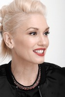 Gwen Stefani Longsleeve T-shirt #2464559