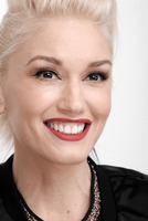 Gwen Stefani Longsleeve T-shirt #2464565