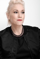Gwen Stefani Longsleeve T-shirt #2464574