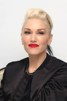 Gwen Stefani Longsleeve T-shirt #2469906