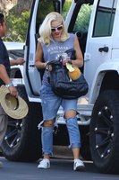 Gwen Stefani Longsleeve T-shirt #2812513