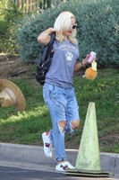 Gwen Stefani Longsleeve T-shirt #2812514