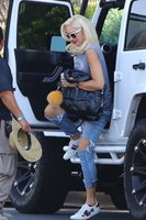 Gwen Stefani Longsleeve T-shirt #2812517