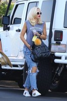 Gwen Stefani Longsleeve T-shirt #2812520