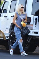 Gwen Stefani Longsleeve T-shirt #2812549