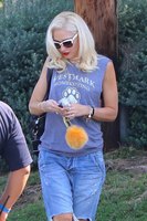 Gwen Stefani Longsleeve T-shirt #2812559