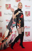 Gwen Stefani Longsleeve T-shirt #2921212