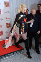 Gwen Stefani Longsleeve T-shirt #2921246