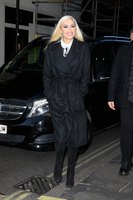 Gwen Stefani Longsleeve T-shirt #2921264