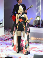 Gwen Stefani Longsleeve T-shirt #2921280