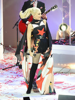 Gwen Stefani Longsleeve T-shirt #2921321