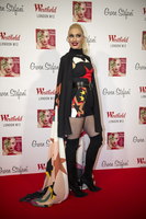 Gwen Stefani Longsleeve T-shirt #2921335
